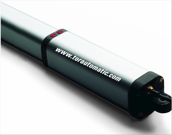 bft-elektro-hidraulični-motor-za-krilna-vrata-velik-intenzitet-rada